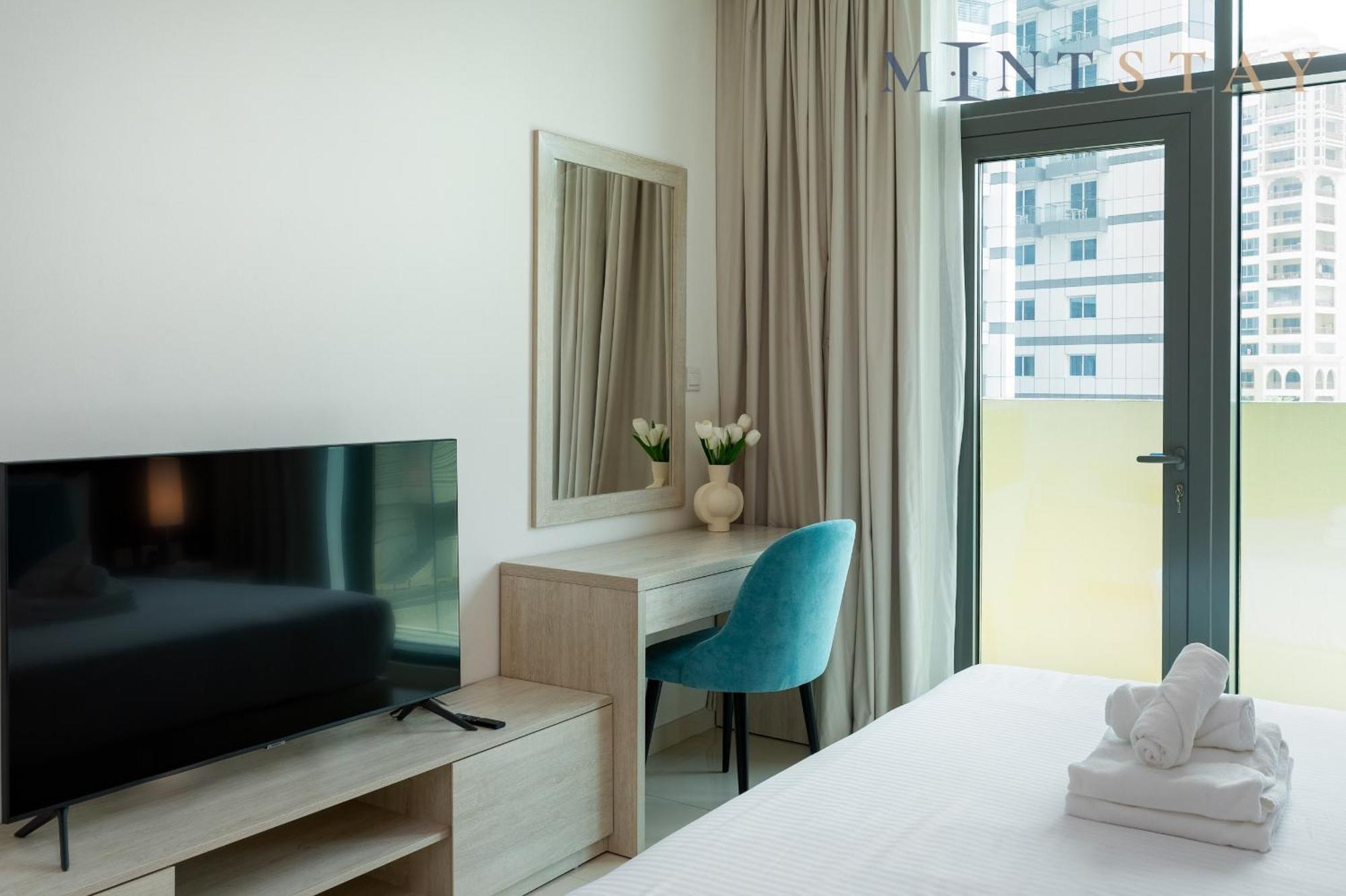 Seven Palm, Palm Jumeirah - Mint Stay Dubai Exteriör bild