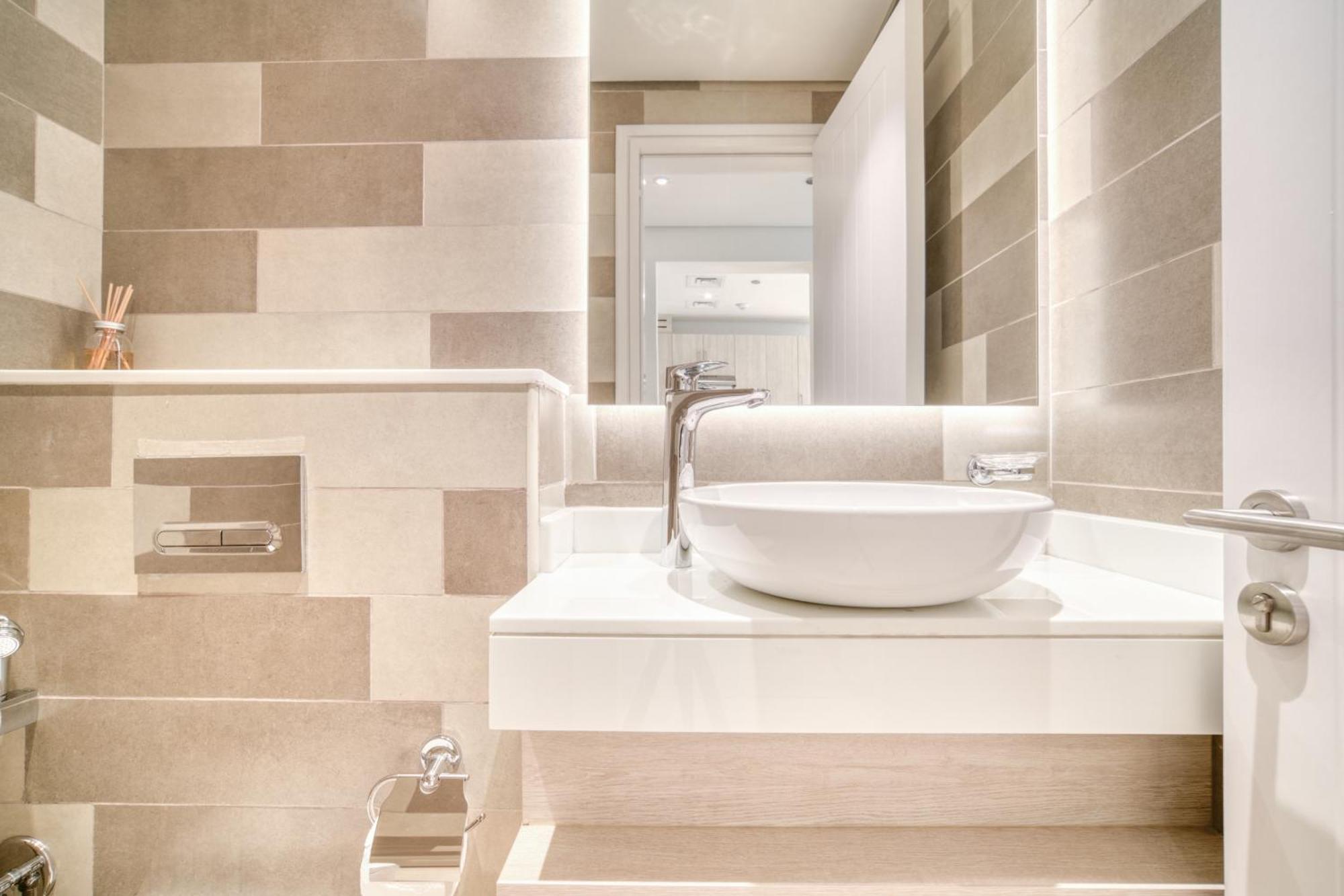 Seven Palm, Palm Jumeirah - Mint Stay Dubai Exteriör bild