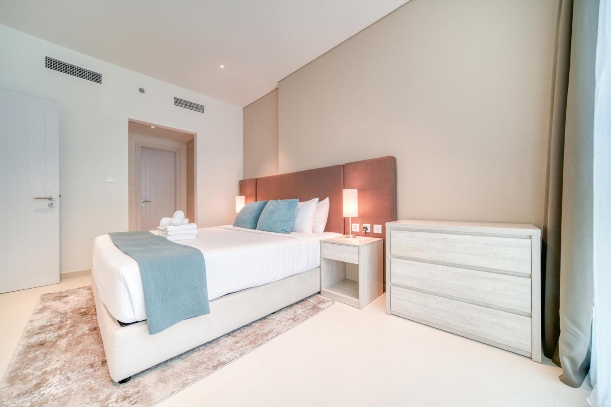 Seven Palm, Palm Jumeirah - Mint Stay Dubai Exteriör bild